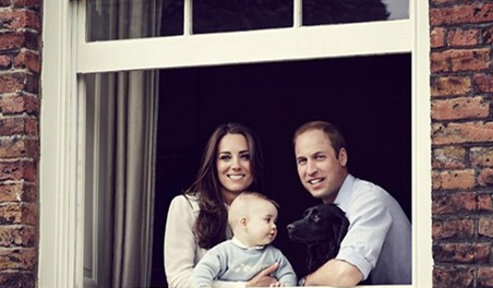 威廉王子最新全家福 8个月乔治小王子超可爱