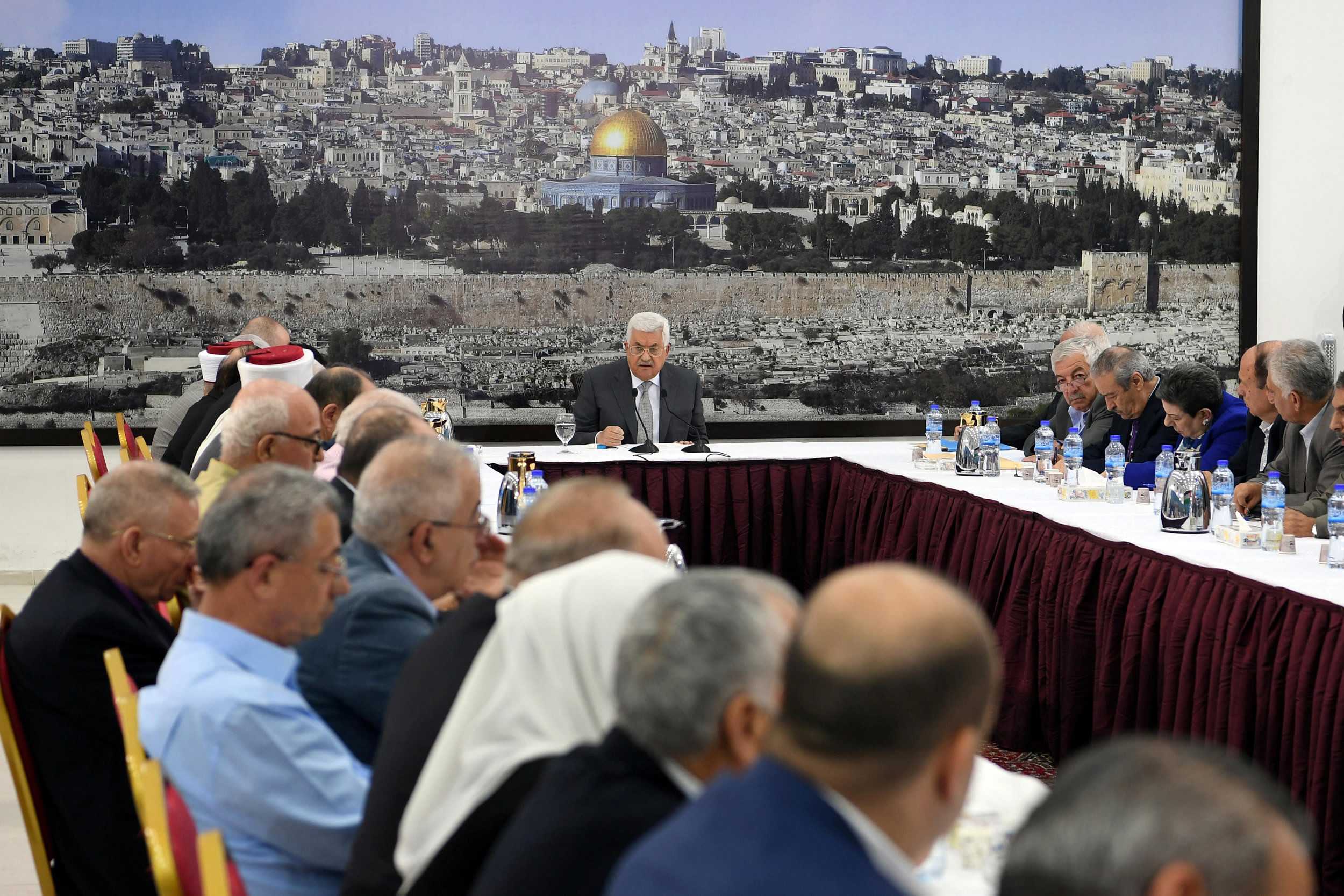 巴勒斯坦国总统宣布停止与以色列的联系
