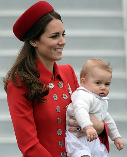 CCTV9英语新闻：威廉王子携妻儿开始新西兰旅行