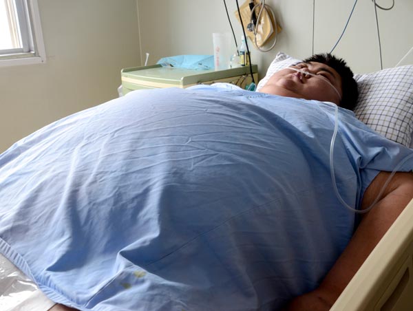 中国第一胖22岁男子去世 敲响肥胖警钟