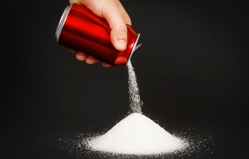 研究表明，汽水比含糖食物更容易导致糖尿病